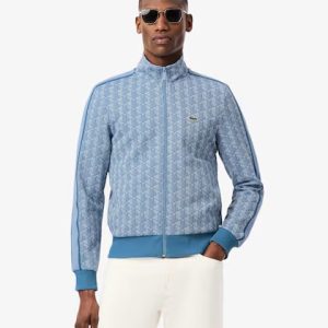 Casaco premium em tecido jacquard com fecho frontal, gola alta e acabamento sofisticado. Um modelo elegante e versátil, ideal para um estilo casual contemporâneo com máximo conforto.